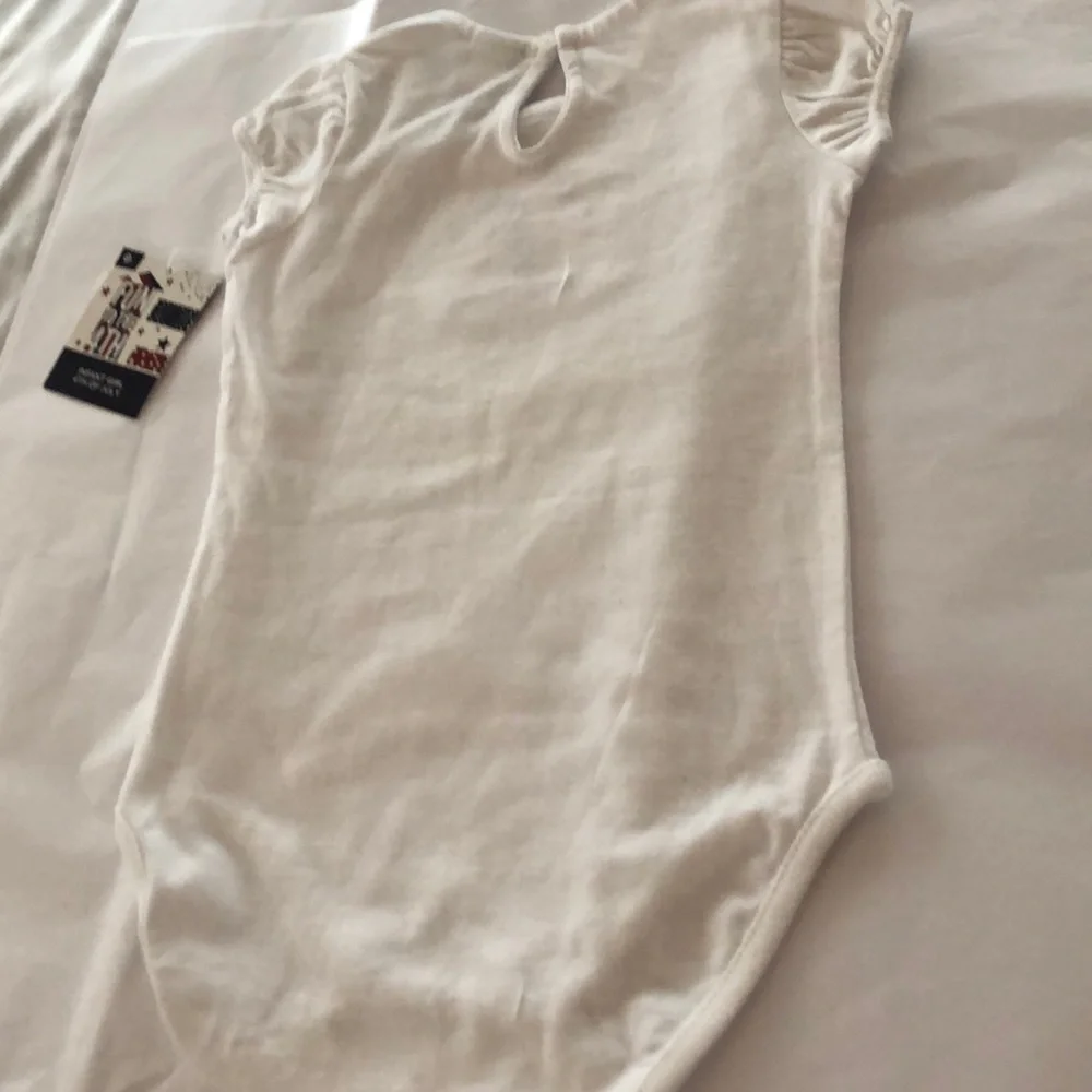 Onesie infant girls new size 24 months cotton snaps closure